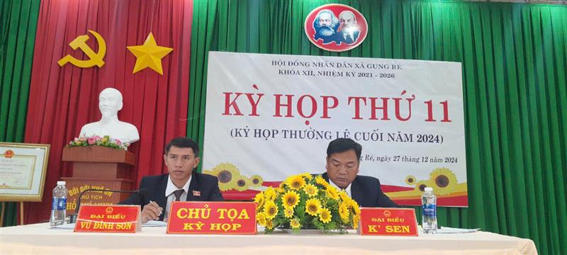 Chủ tọa kỳ họp