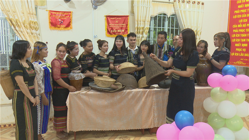 Thành lập Câu lạc bộ tri thức trẻ xã Đinh Trang Hòa