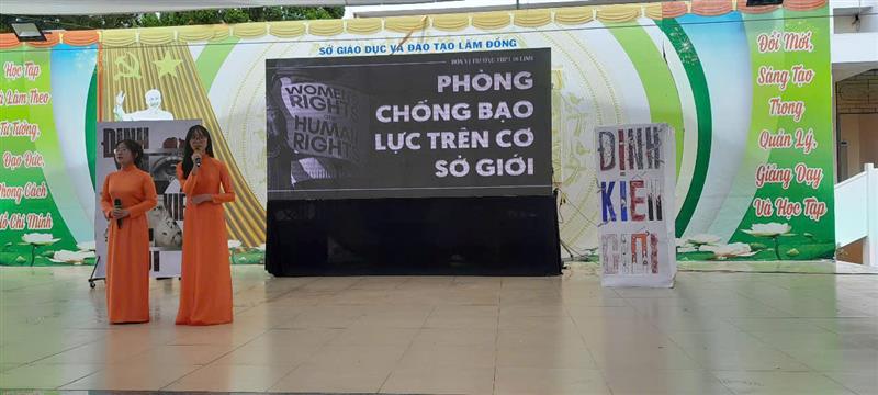 Phần thi hùng  biện của trường Trung học phổ thông Di Linh
