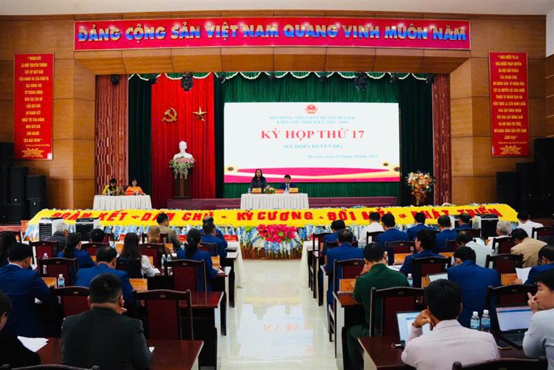 Toàn cảnh kỳ họp