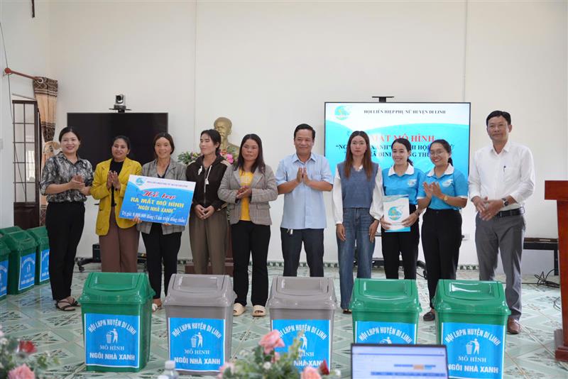 Ra mắt mô hình Ngôi nhà xanh tại xã Đinh Trang Thượng