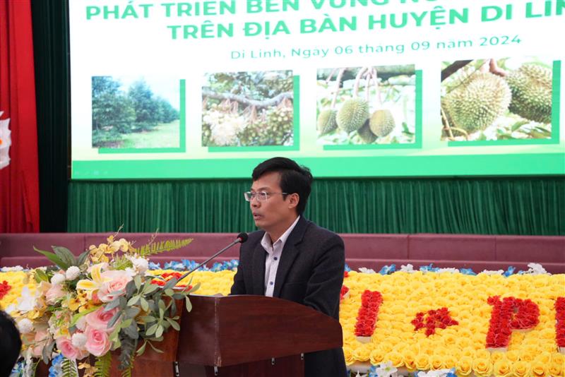 Đồng chí Đinh Văn Tuấn - TUV, Bí thư Huyện ủy, Chủ tịch HĐND huyện phát biểu chỉ đạo Hội nghị